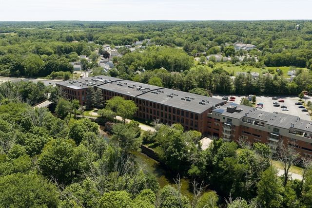 96 Old Colony Ave 304, Taunton, MA 02718