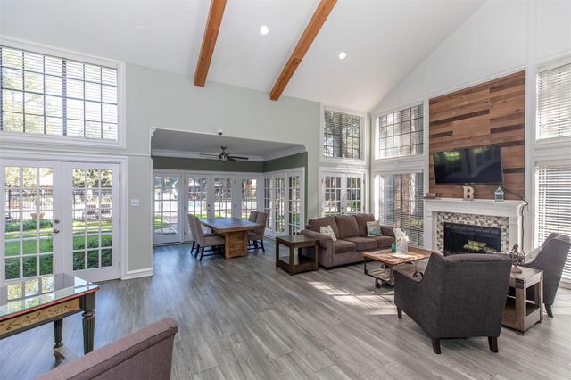 14230 Wunderlich DR 259, Houston, TX 77069