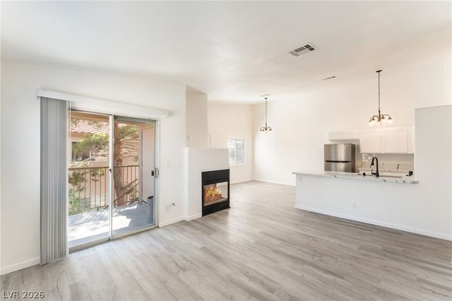 2110 Los Feliz Street 2015, Las Vegas, NV 89156