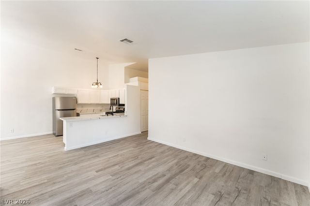2110 Los Feliz Street 2015, Las Vegas, NV 89156
