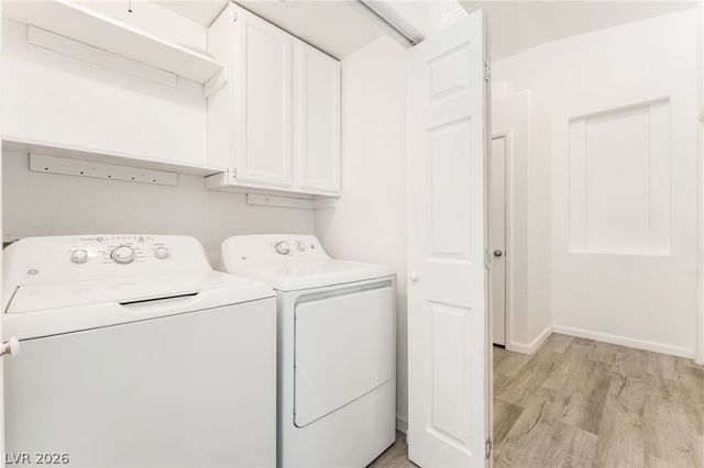 2110 Los Feliz Street 2015, Las Vegas, NV 89156