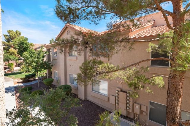 2110 Los Feliz Street 2015, Las Vegas, NV 89156