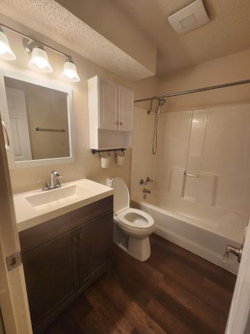 206 Hackberry Drive, Greenville, TX 75402