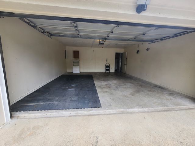 206 Hackberry Drive, Greenville, TX 75402