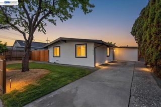 27828 Mandarin Ave, Hayward, CA 94544