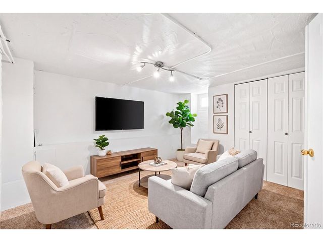 544 N Pearl St, Denver, CO 80203