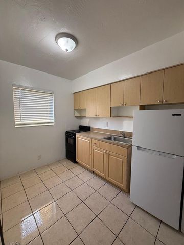 6240 Dewey St, Hollywood, FL 33023