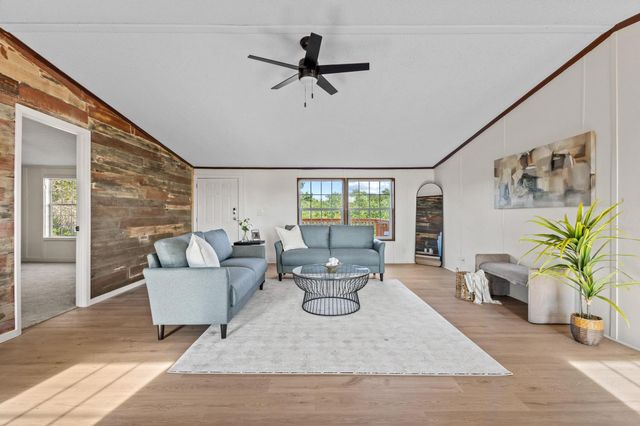 4115 Old Southmayd Road, Sherman, TX 75092