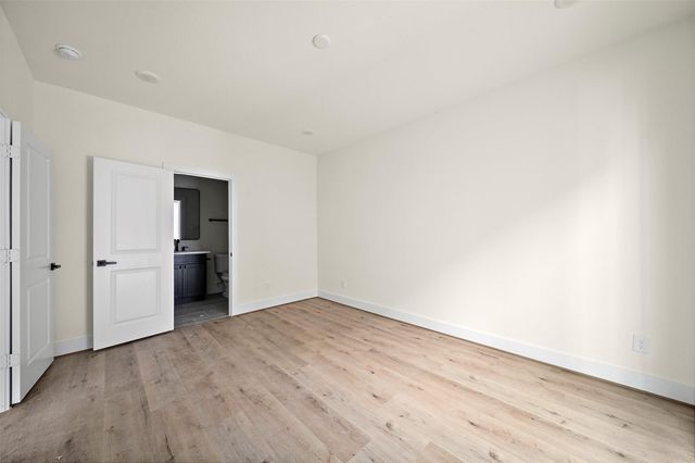 2618 Dennis Street, Houston, TX 77004