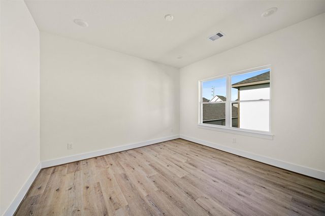 2618 Dennis Street, Houston, TX 77004