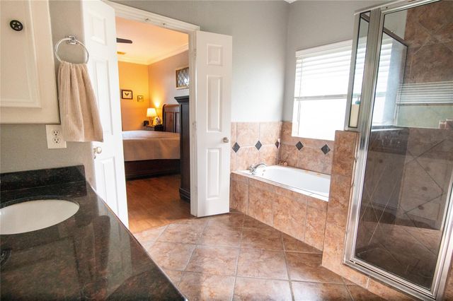 11206 Aaron Way, Needville, TX 77461