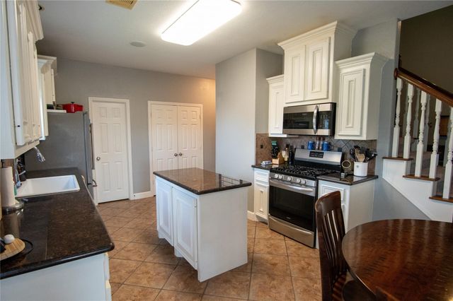11206 Aaron Way, Needville, TX 77461