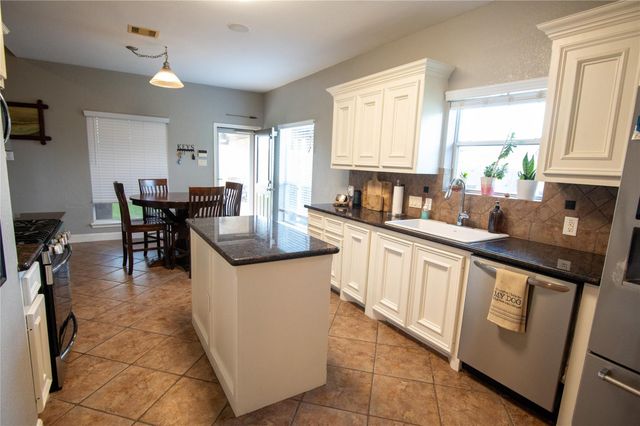 11206 Aaron Way, Needville, TX 77461
