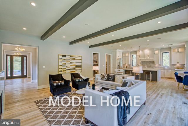 1829 DEER DR, Mclean, VA 22101