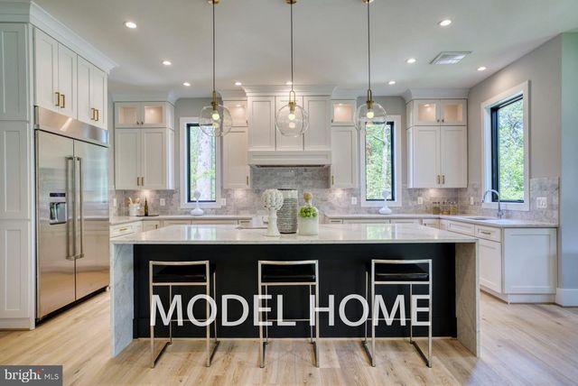 1829 DEER DR, Mclean, VA 22101