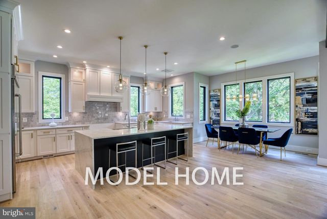 1829 DEER DR, Mclean, VA 22101