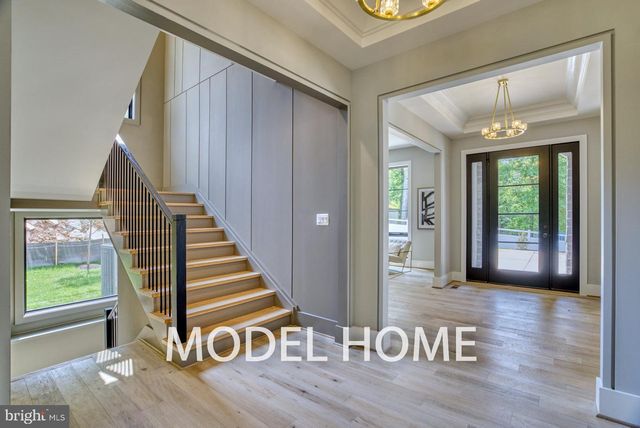 1829 DEER DR, Mclean, VA 22101