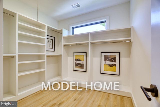 1829 DEER DR, Mclean, VA 22101