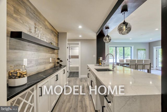 1829 DEER DR, Mclean, VA 22101