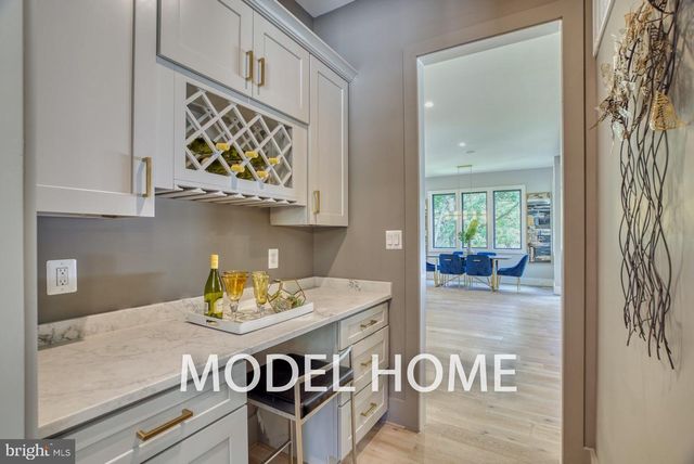 1829 DEER DR, Mclean, VA 22101