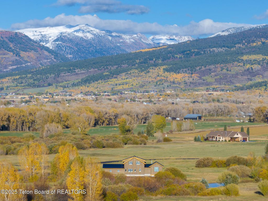 6022 FOX SPRINGS Drive, Victor, ID 83455 photo 10