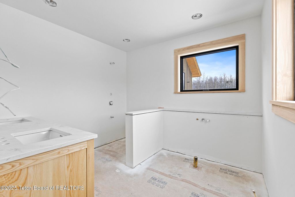 6022 FOX SPRINGS Drive, Victor, ID 83455 photo 24