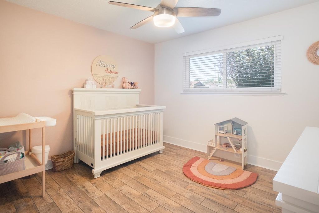 Image 13 of property listing at 6310 N Bergeron Avenue, Fresno, CA 93704