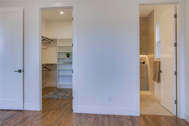 910 Hollywood Avenue, Dallas, TX 75208