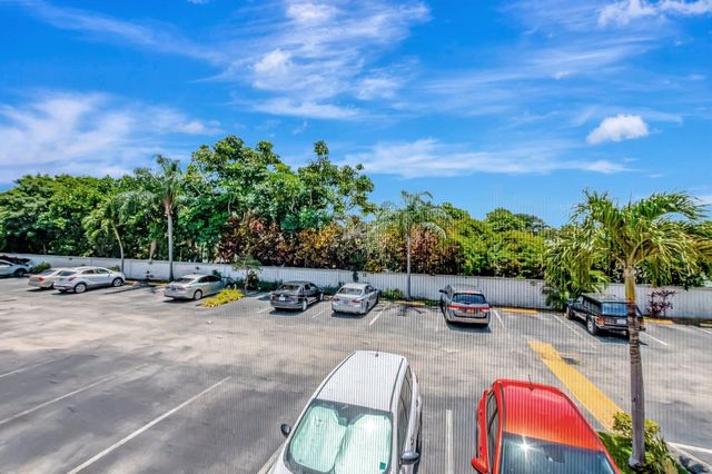 1124 NW 13th Street 208, Boca Raton, FL 33486