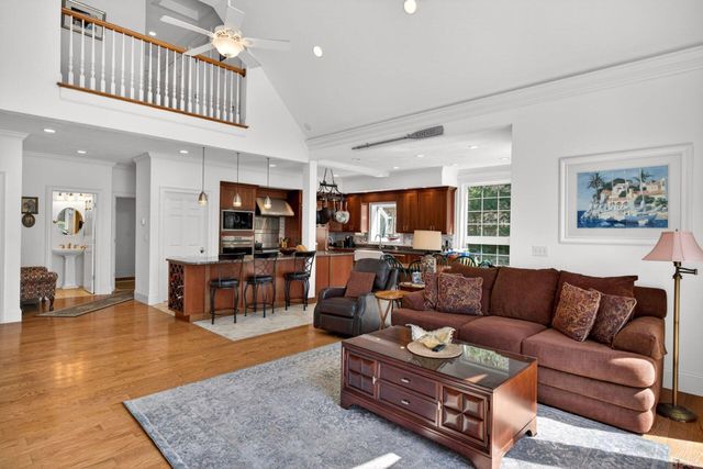 359 Santuit Road, Cotuit, MA 02635