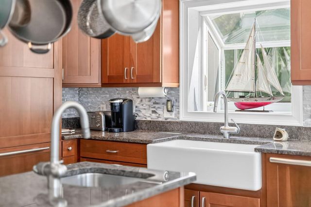 359 Santuit Road, Cotuit, MA 02635