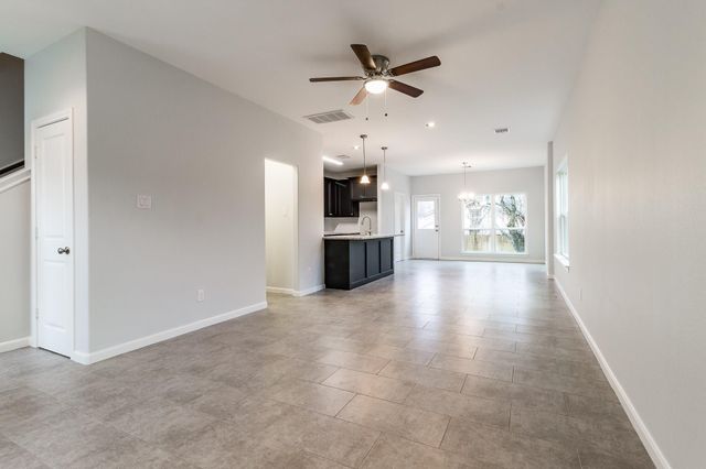 710 Barkley St Street B, Houston, TX 77022