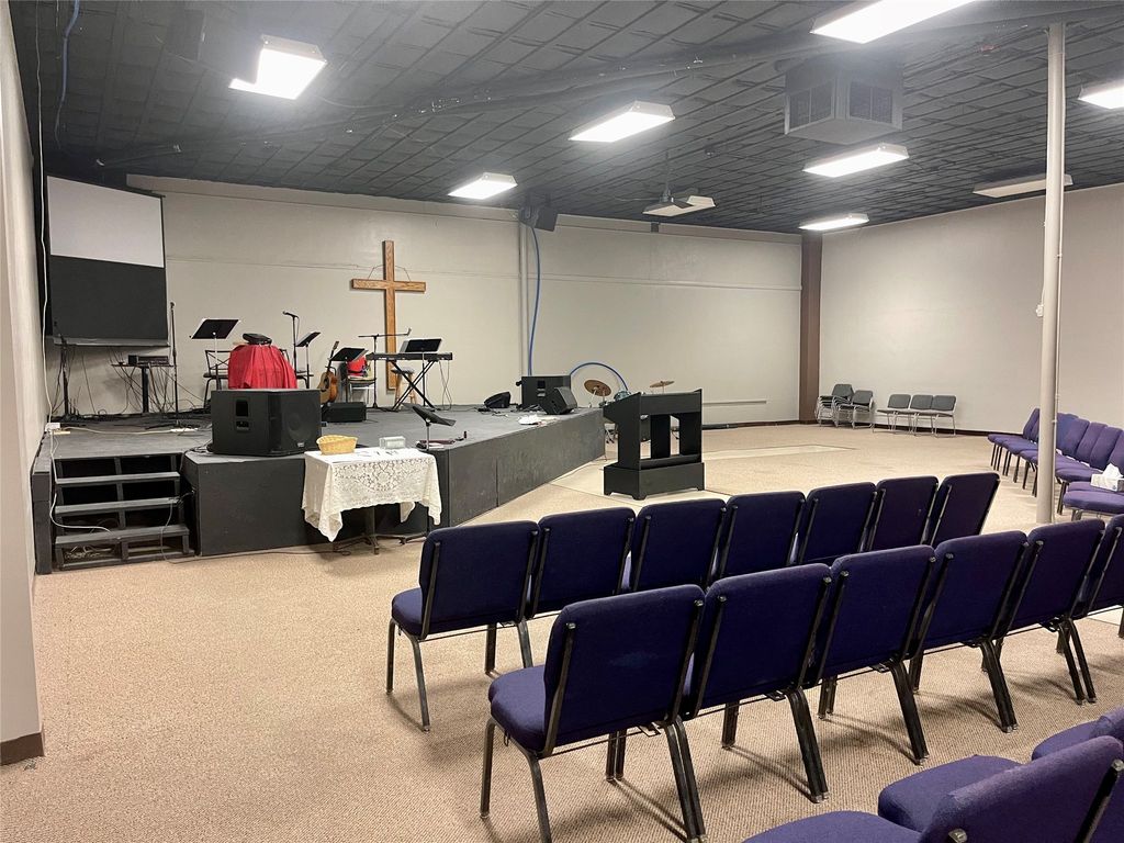 110 E Main Street, Cut Bank, MT 59427 photo 10