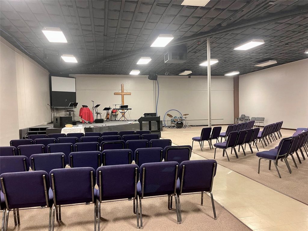 110 E Main Street, Cut Bank, MT 59427 photo 11