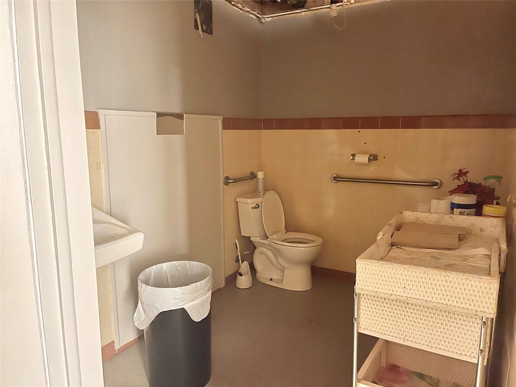 110 E Main Street, Cut Bank, MT 59427 photo 20