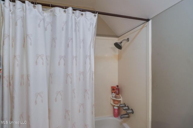 8428 Ieke Drive, Diamondhead, MS 39525