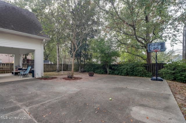 8428 Ieke Drive, Diamondhead, MS 39525