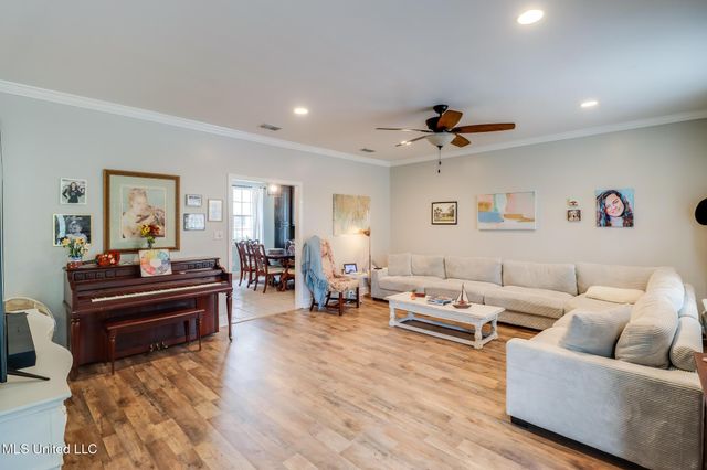 8428 Ieke Drive, Diamondhead, MS 39525