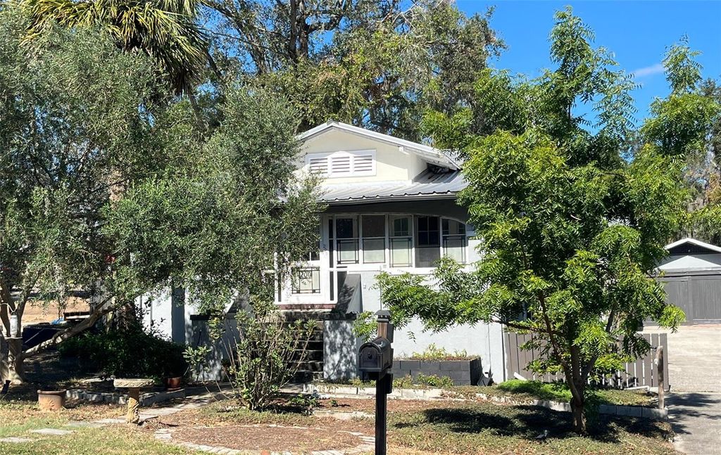 200 WOOD AVENUE, Haines City, FL 33844