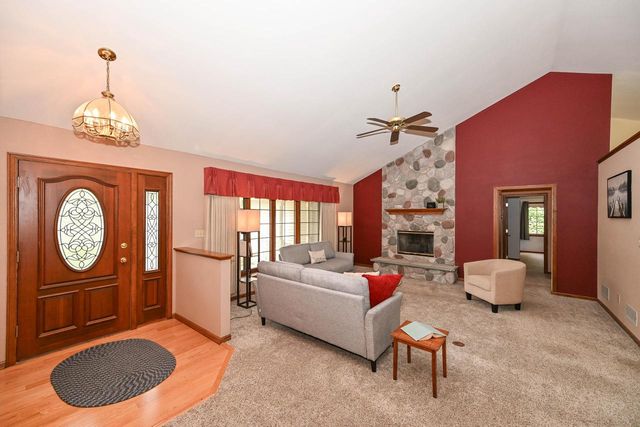 9358 S 33rd STREET, Franklin, WI 53132