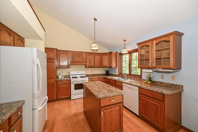9358 S 33rd STREET, Franklin, WI 53132