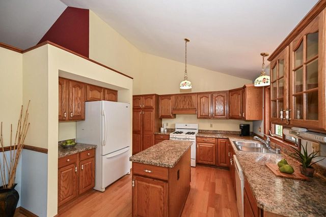 9358 S 33rd STREET, Franklin, WI 53132