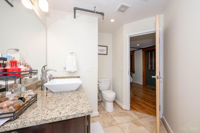 1417 Main Street, Cincinnati, OH 45202