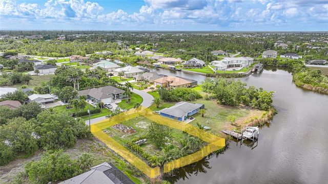 9511 HONEYMOON DRIVE, Port Charlotte, FL 33981