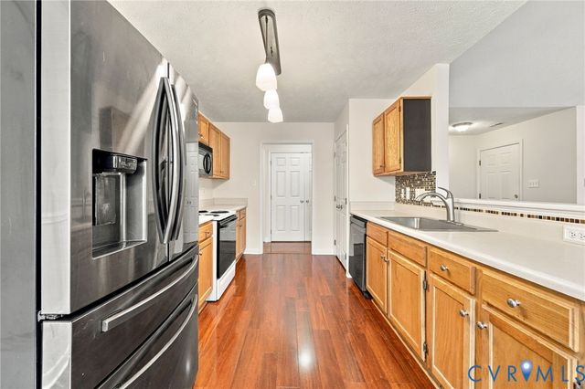 6382 Yellowrose Ln, Mechanicsville, VA 23111