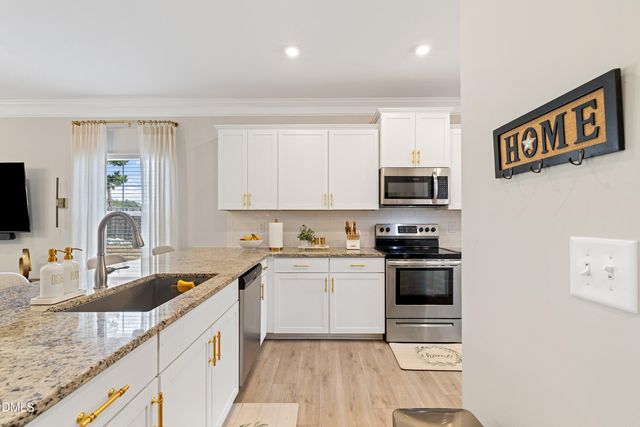 99 Rigsby Avenue, Four Oaks, NC 27524