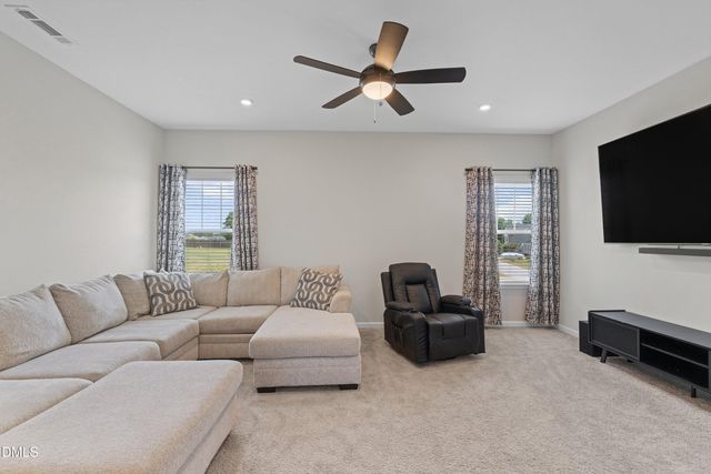 99 Rigsby Avenue, Four Oaks, NC 27524