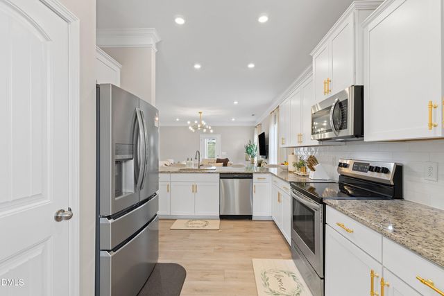 99 Rigsby Avenue, Four Oaks, NC 27524