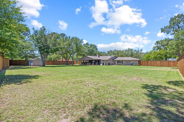 5 Haynes Circle, Terrell, TX 75160