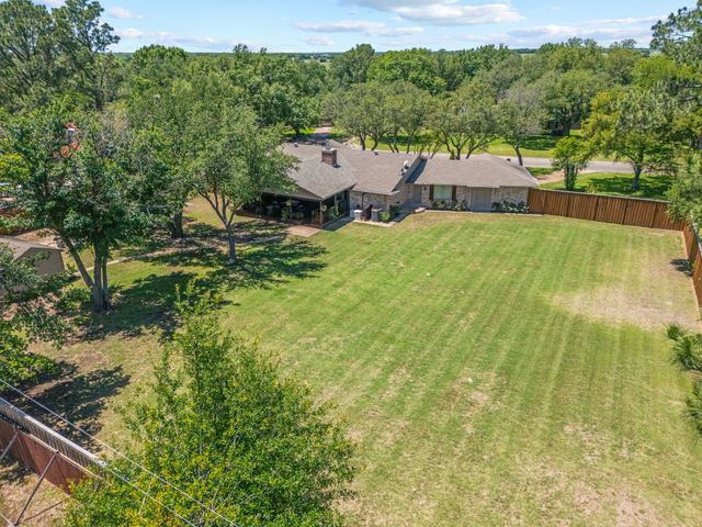 5 Haynes Circle, Terrell, TX 75160